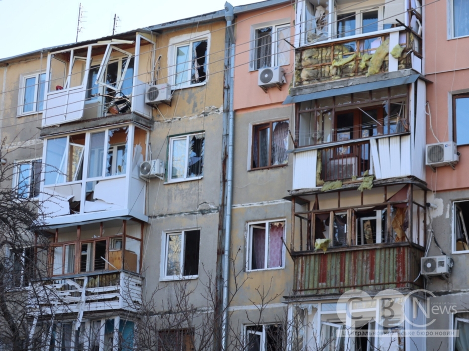 Пошкоджений обстрілом будинок у Кропивницькому