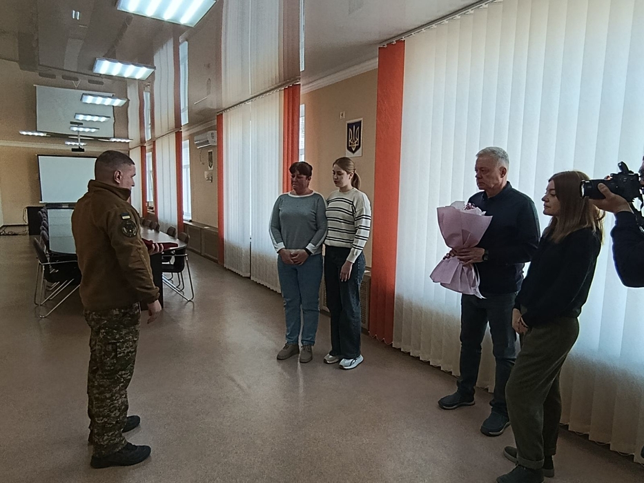 Вручення посмертної відзнаки