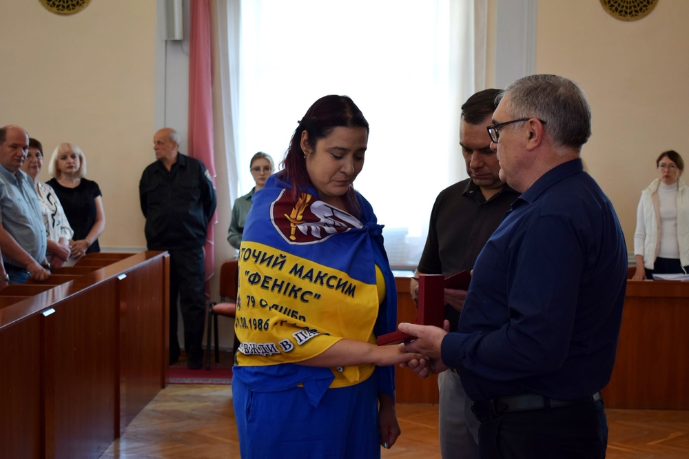 У Кропивницькому вшанували загиблих захисників та відзначили військових