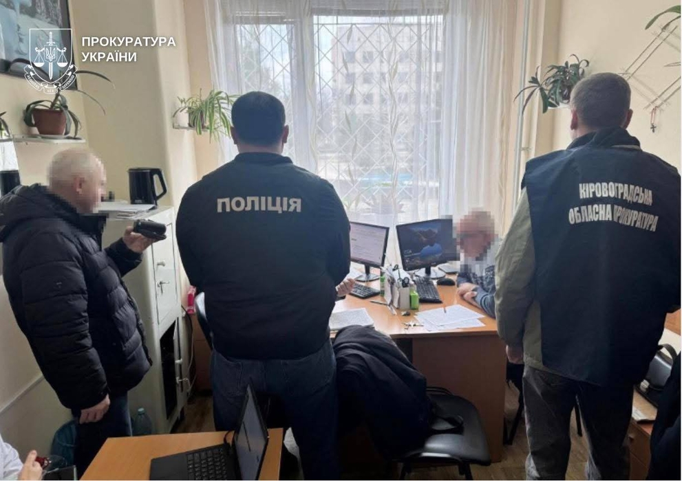 Затримання голови позаштатної військово-лікарської комісії при одному з ТЦК області на хабарі