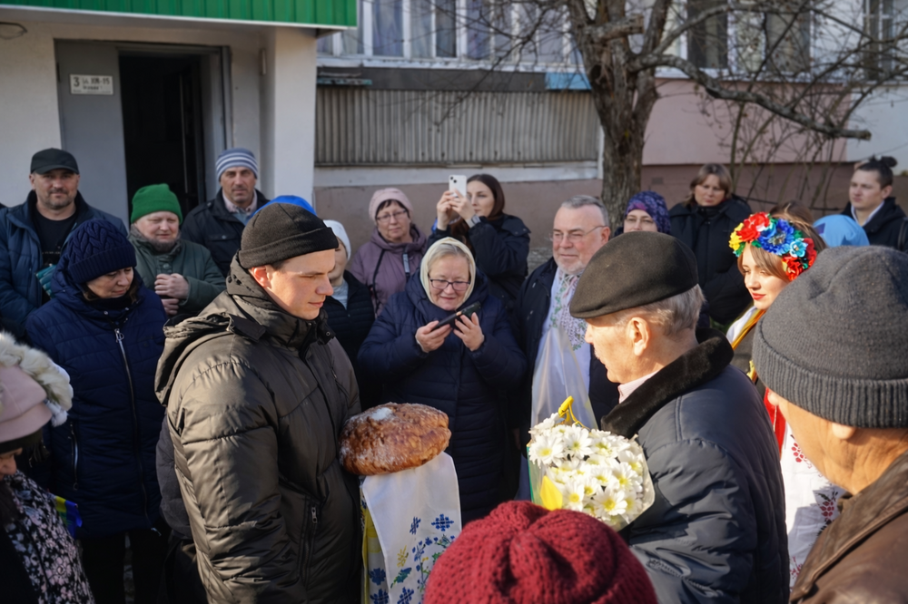Олександра Ромашина зустріли жителі Олександрівської громади після полону