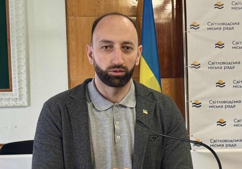 У Світловодську обрали нового секретаря громади - Максима Бакуменка.