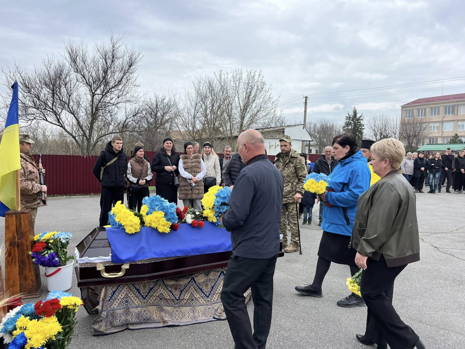У Кам'янецькій громаді віддали шану загиблому Володимиру Гаркавенку