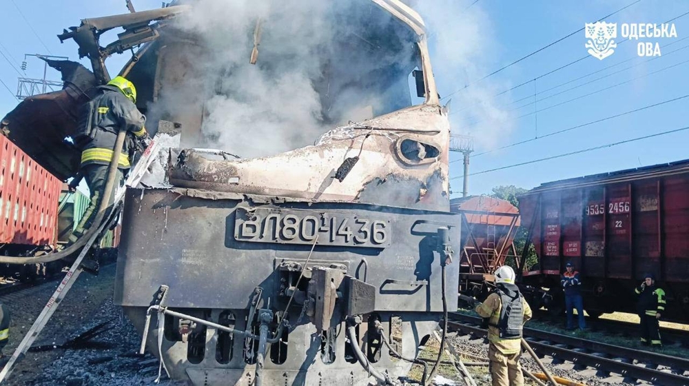 Потяг після обстрілу