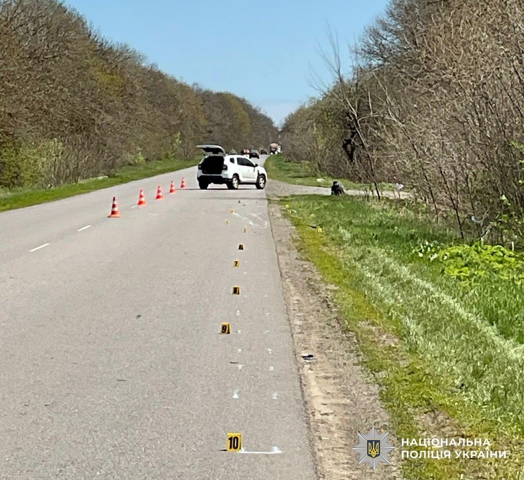 Покинута автівка на місці ДТП