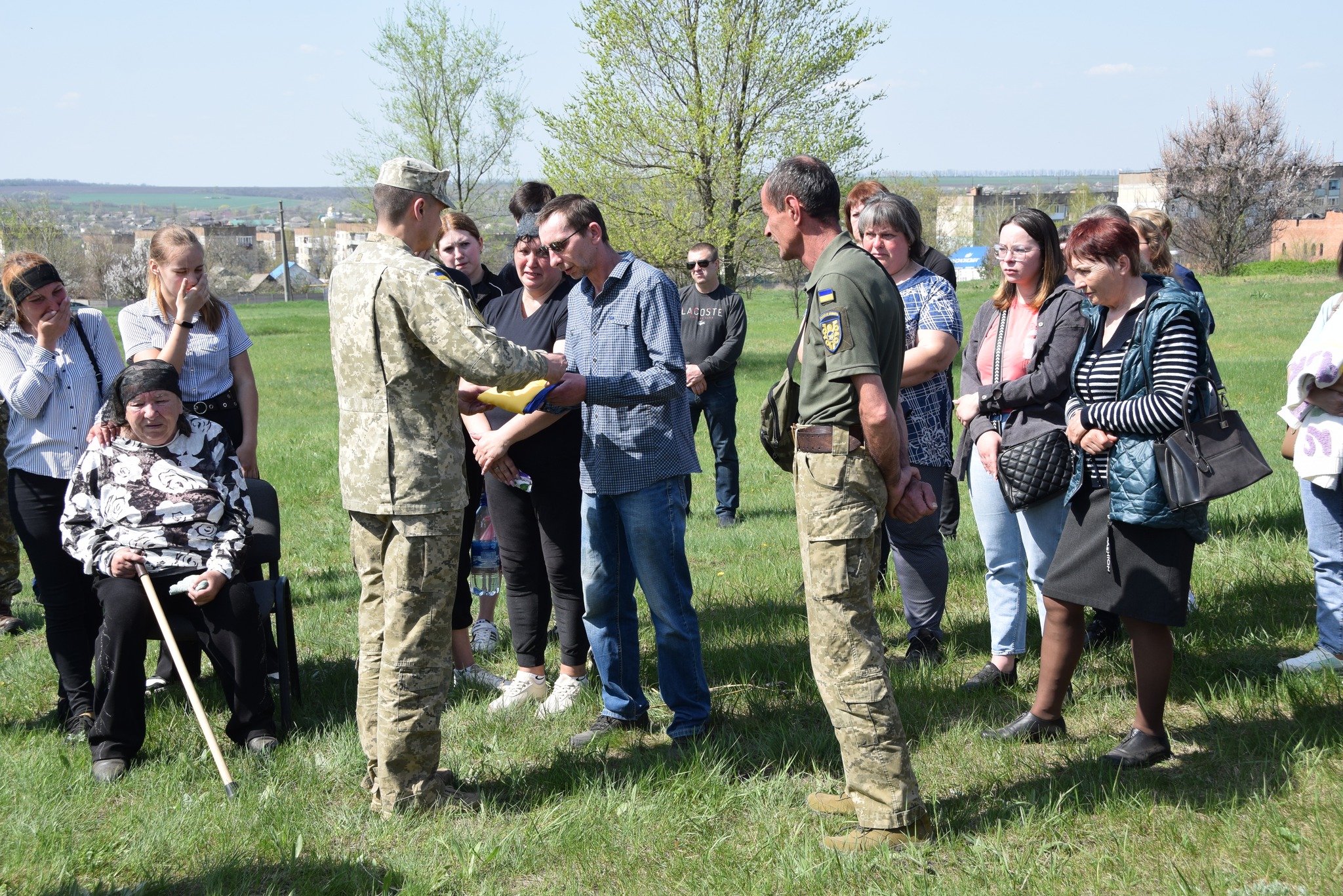 У Петрівській громаді попрощались із загиблим воїном
