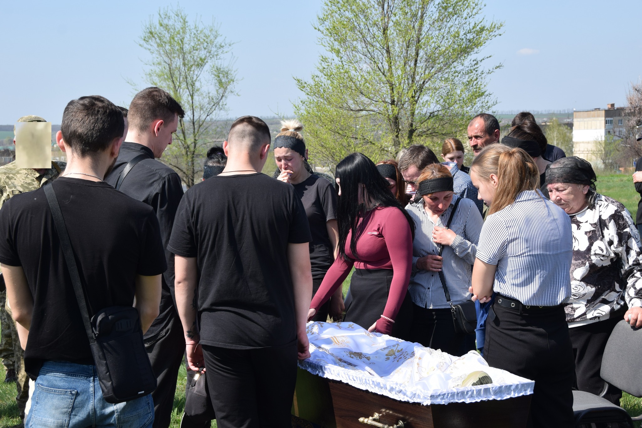 У Петрівській громаді попрощались із загиблим воїном