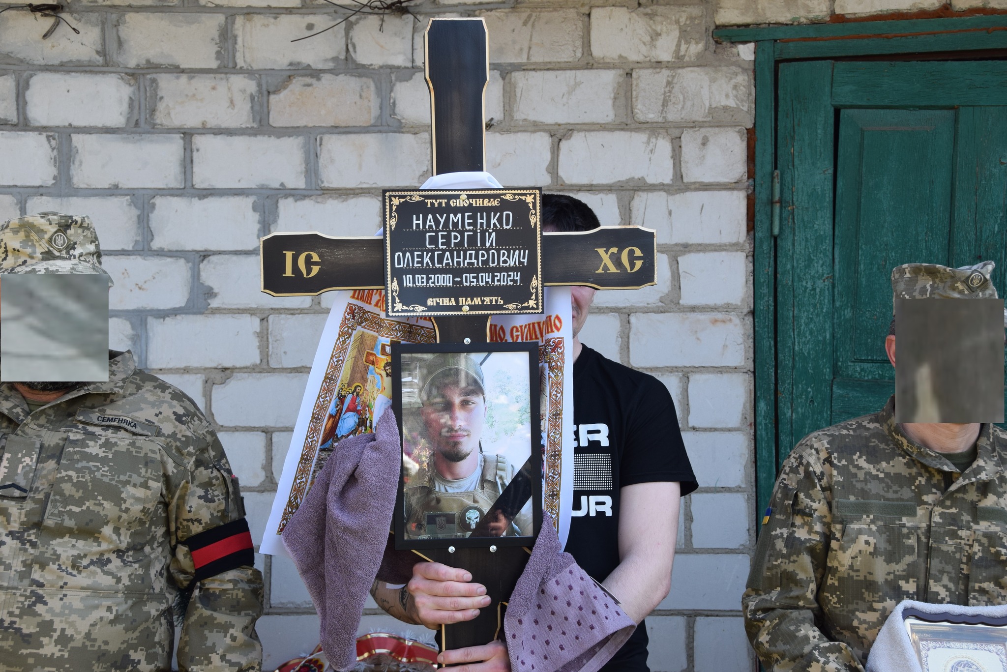 У Петрівській громаді попрощались із загиблим воїном