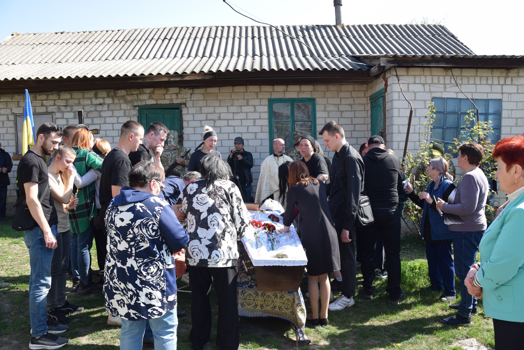 У Петрівській громаді попрощались із загиблим воїном