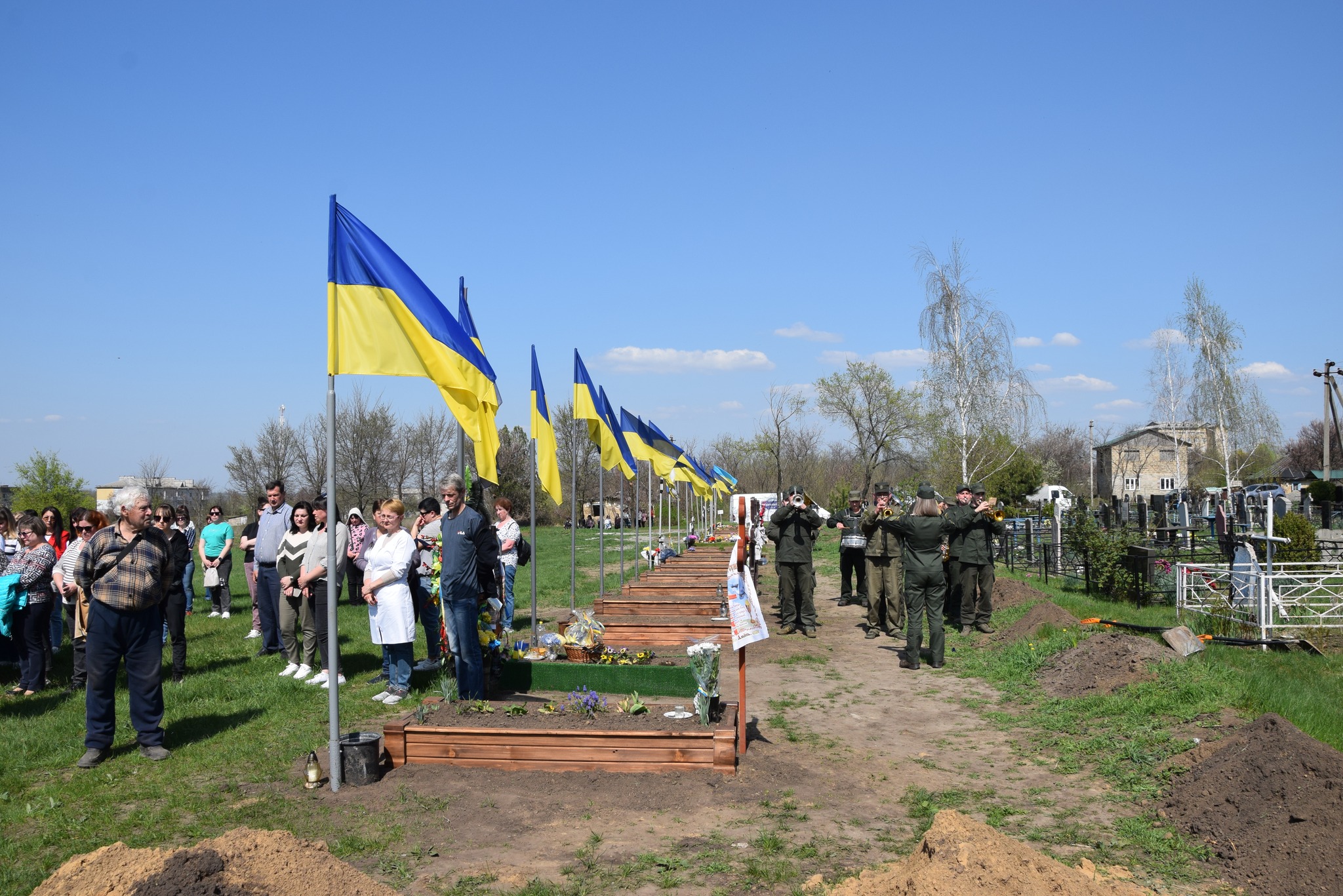 У Петрівській громаді попрощались із загиблим воїном