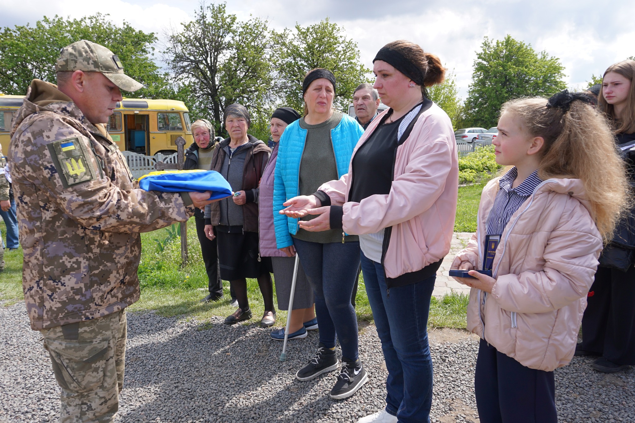 У Гайворонській громаді попрощалися із загиблим військовим