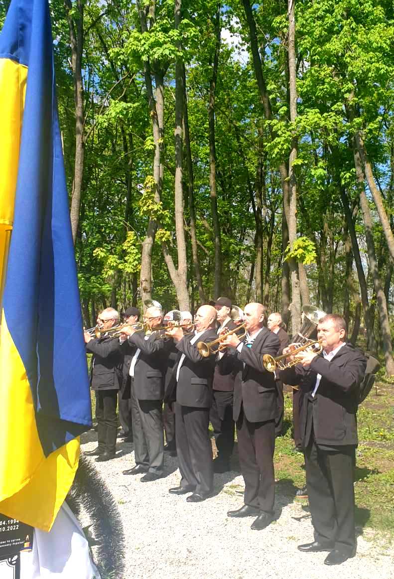 У Кропивницькому провели в останню путь загиблих військових Ігоря Пастушенка та Віталія Жоміра