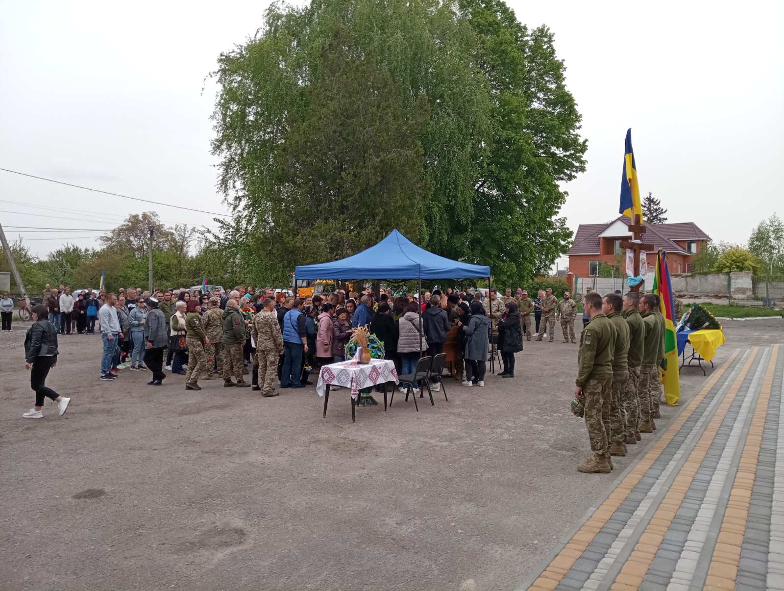 попрощалися з військовослужбовцем Олександром Щасливим
