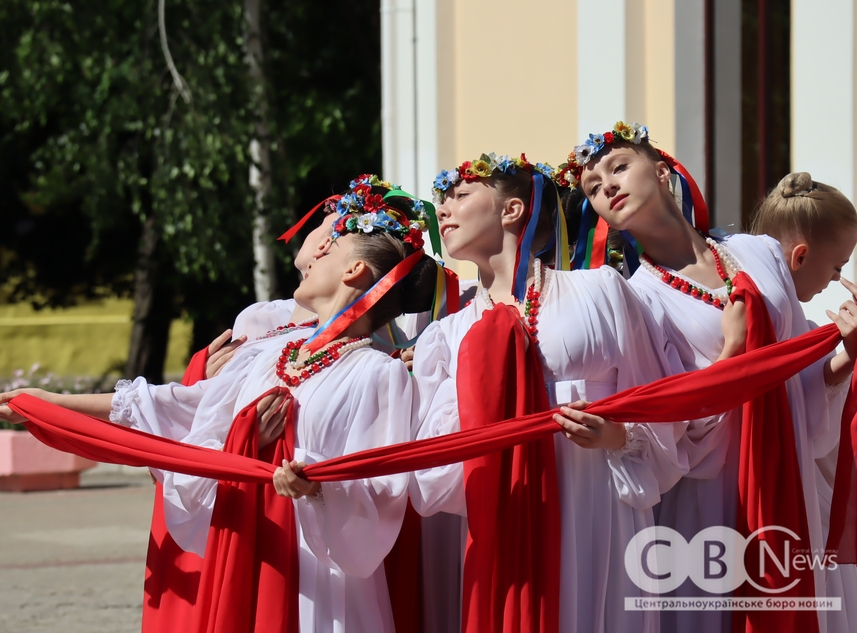 Фестиваль «Калиновий спів» відкрили у Кропивницькому