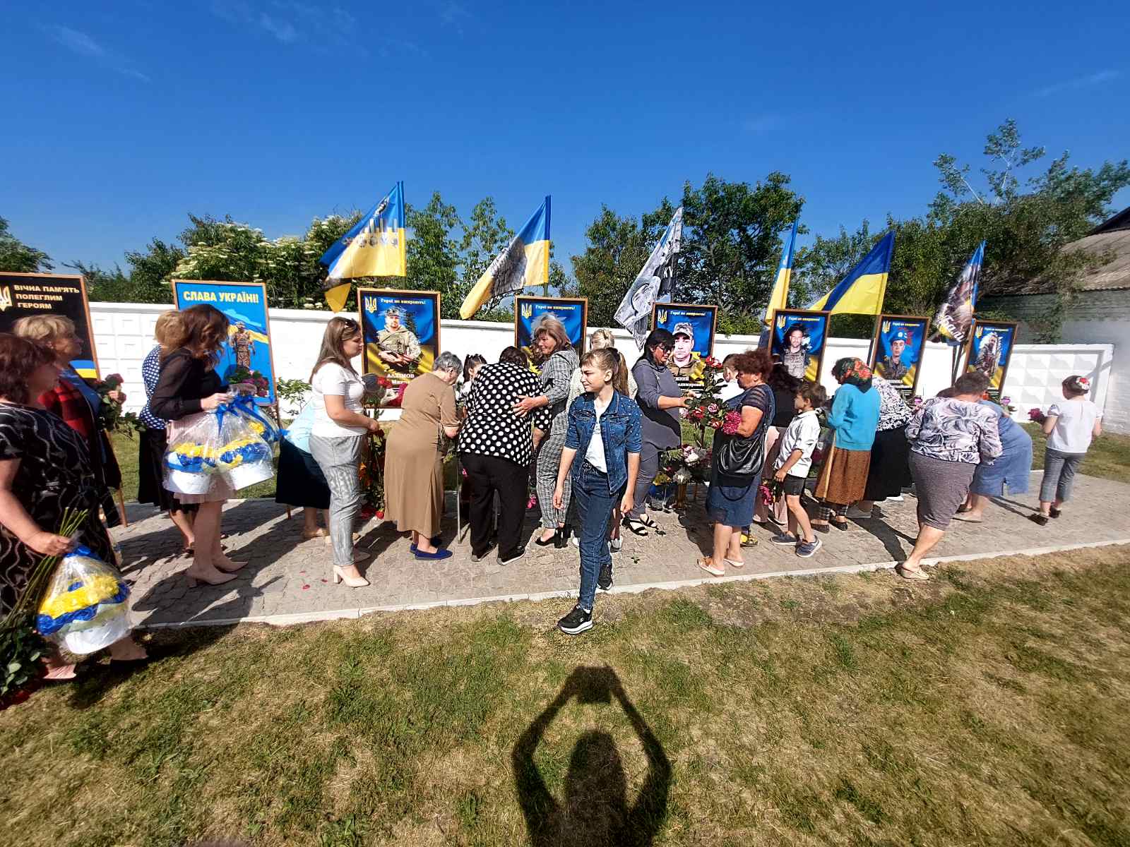 В Устинівській громаді відкрили Алею Пам’яті