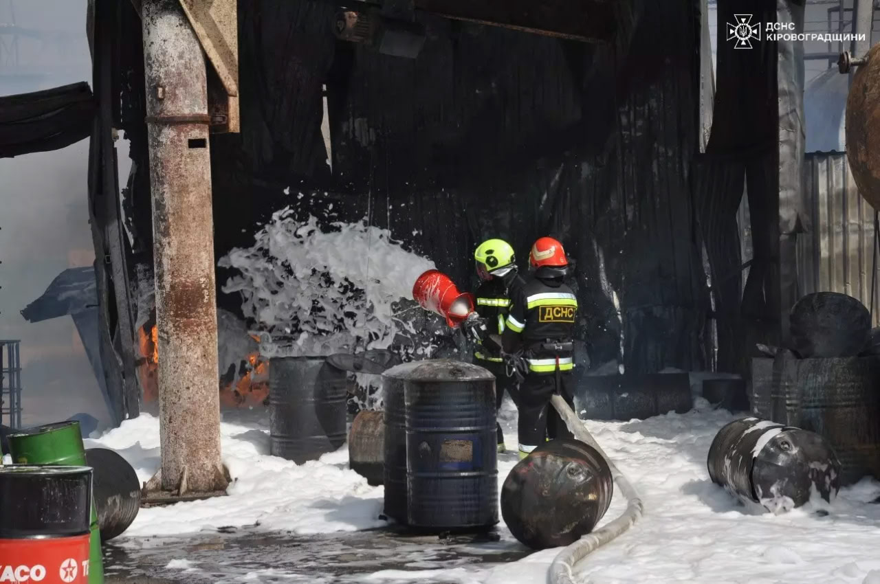 пожежа на промисловому підприємстві «Хімрезерв» у Кропивницькому