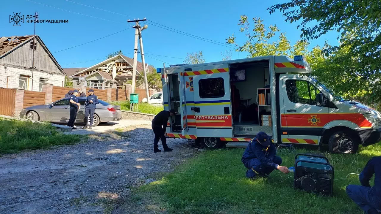 наслідки російського обстрілу у Світловодську