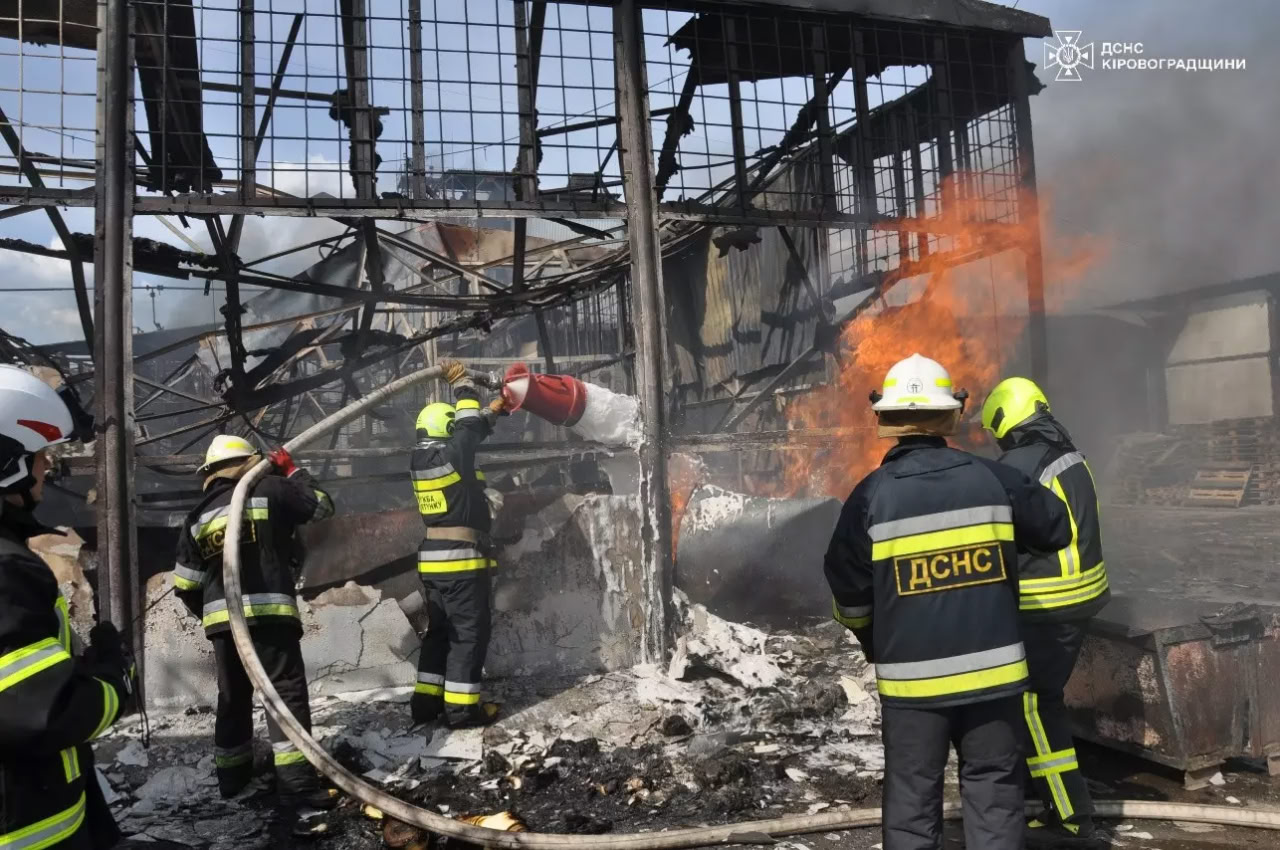 пожежа на промисловому підприємстві «Хімрезерв» у Кропивницькому