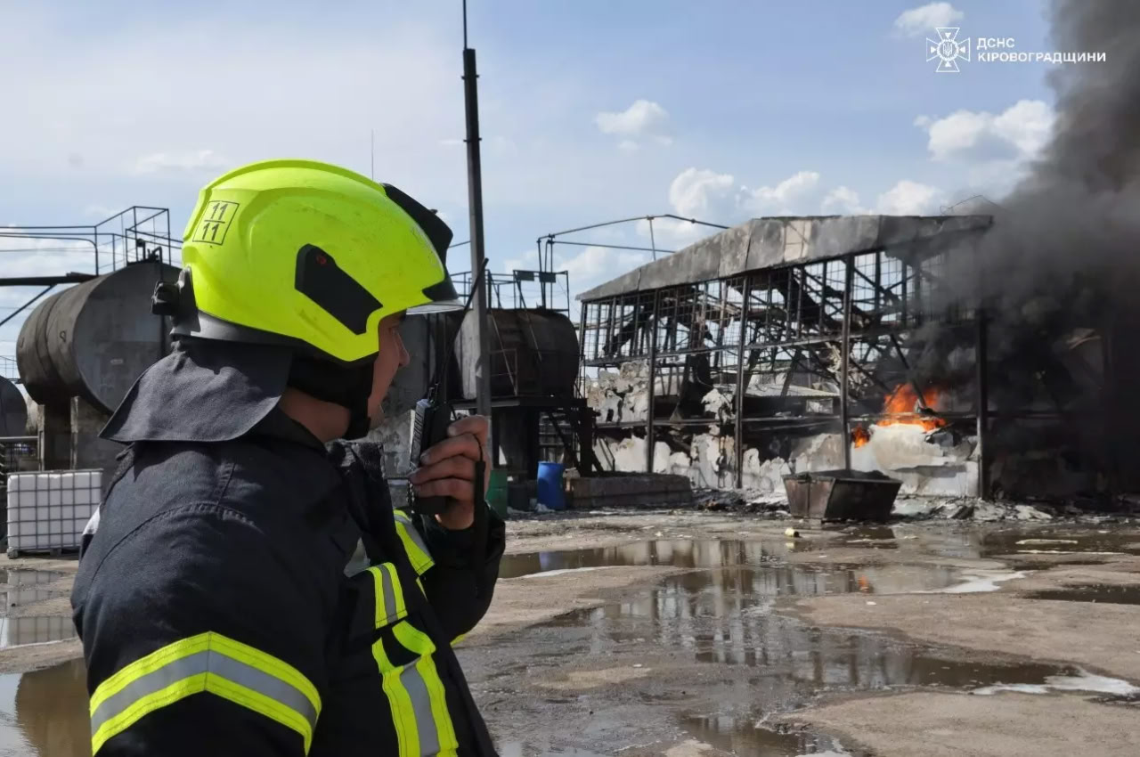 пожежа на промисловому підприємстві «Хімрезерв» у Кропивницькому