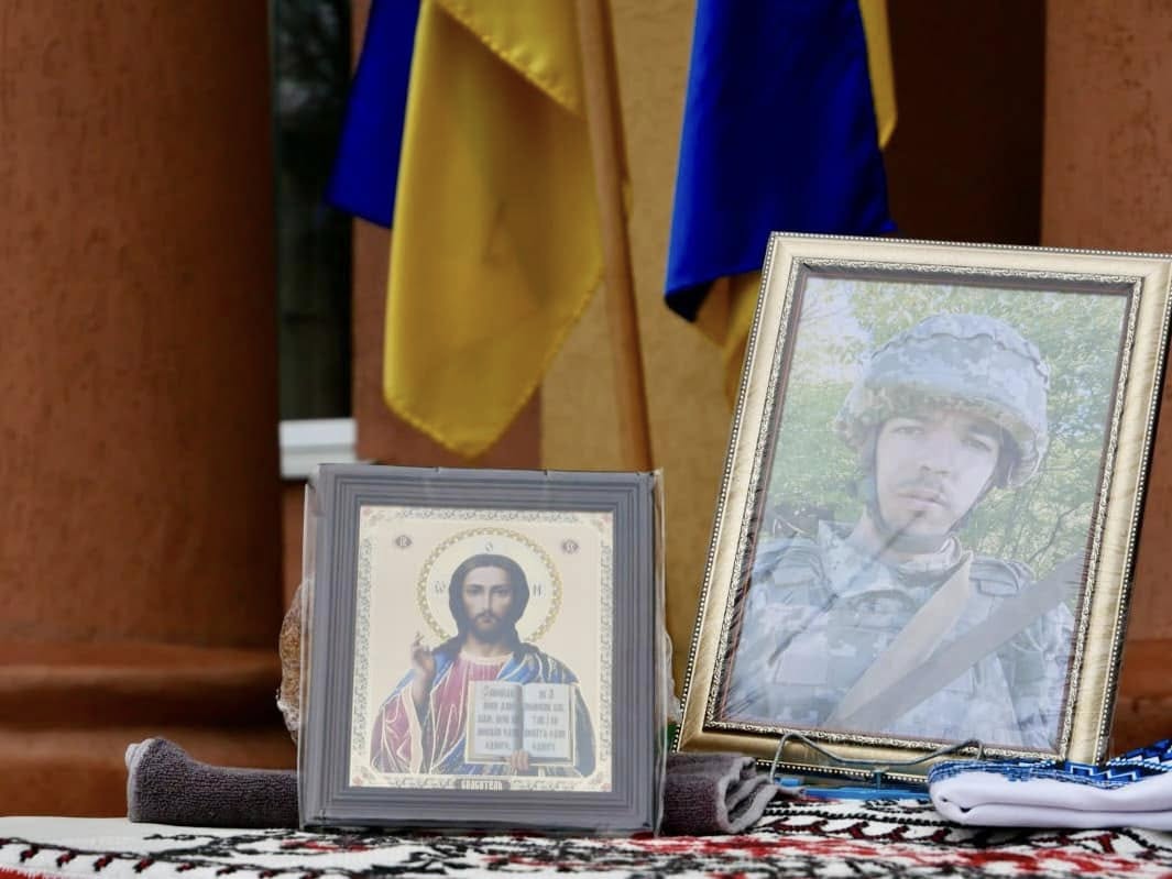 в останню путь провели військового Богдана Куценка
