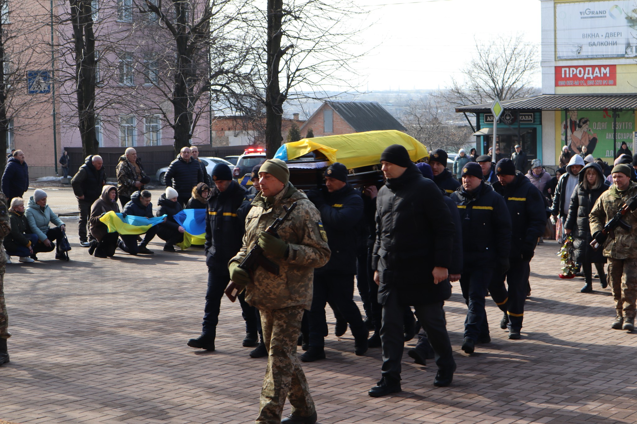 У Новоукраїнці попрощалися із військовим Миколою Лукашуком