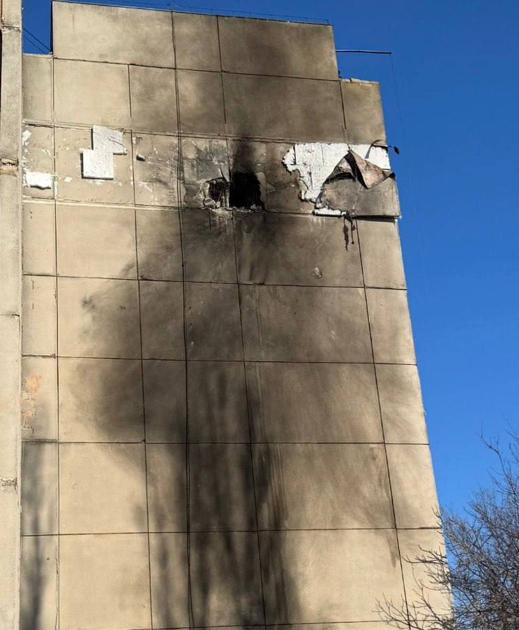 У Долинській відновлюють багатоповерхівку після влучання шахеда