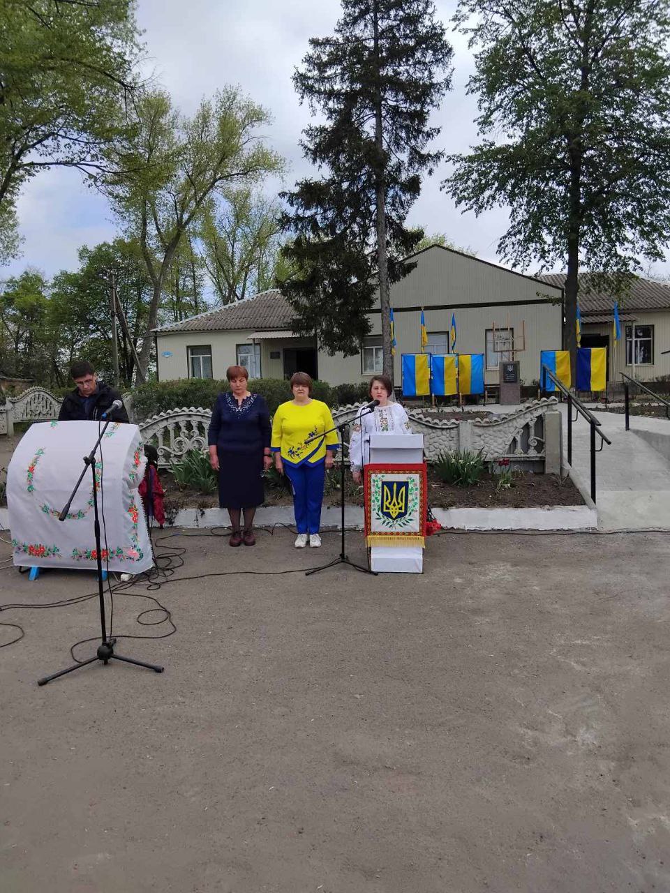 26 квітня у селі Олександрівка Добровеличківської громади відкрили Алею Слави