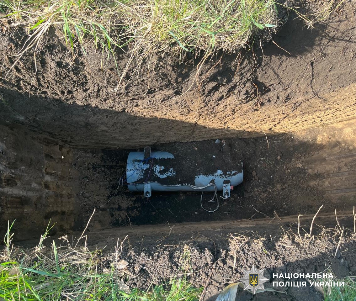 На Кіровоградщині вибухотехніки поліції знешкодили подвійну бойову частину російської ракети