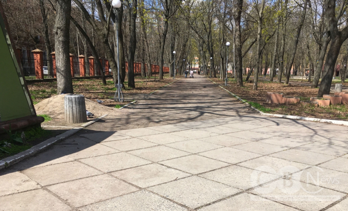 У Ковалівському парку в Кропивницькому зняли лавки