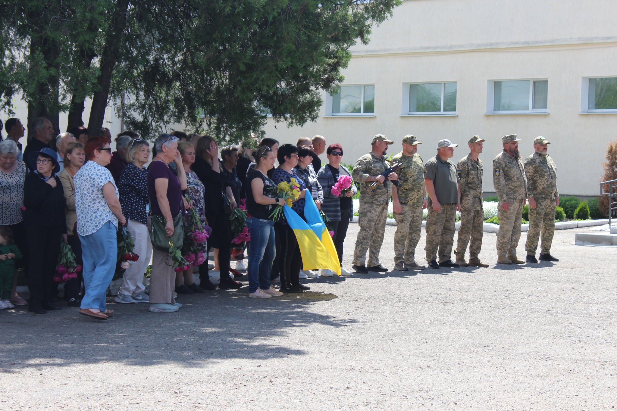 Із загиблою на війні бойовою медикинею попрощалися у Суботцівській громаді