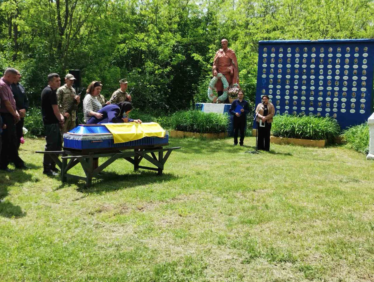 В Олександрівській громаді попрощалися із загиблим воїном, якого вважали зниклим безвісти
