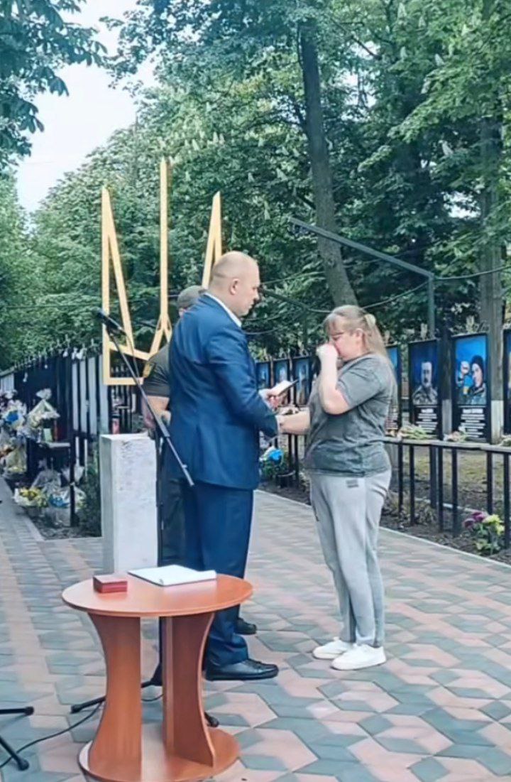 Посмертні нагороди передали родинам трьох воїнів з Новоукраїнської громади