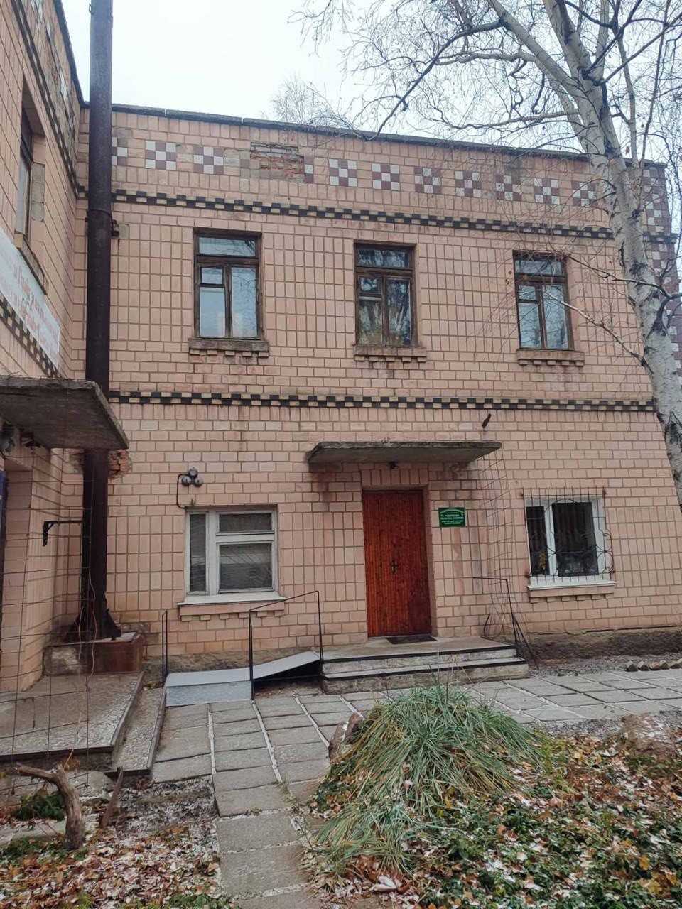 У Помічній виставили на продаж будівлю санстанції за одну гривню