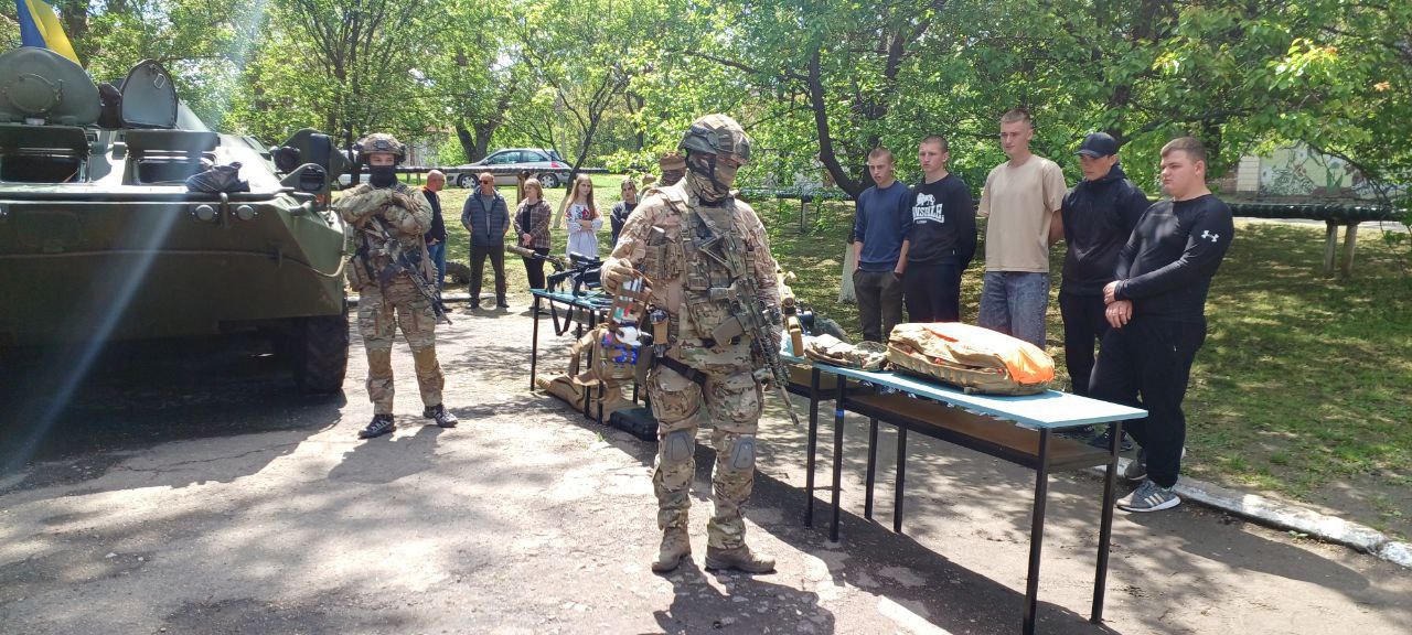 У Кам'янецькій громаді на базі училища відкрили новий навчальний осередок «Захисту України».