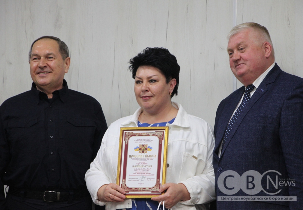 Орденом Святого Пантелеймона нагородили медиків і волонтерів у Кропивницькому