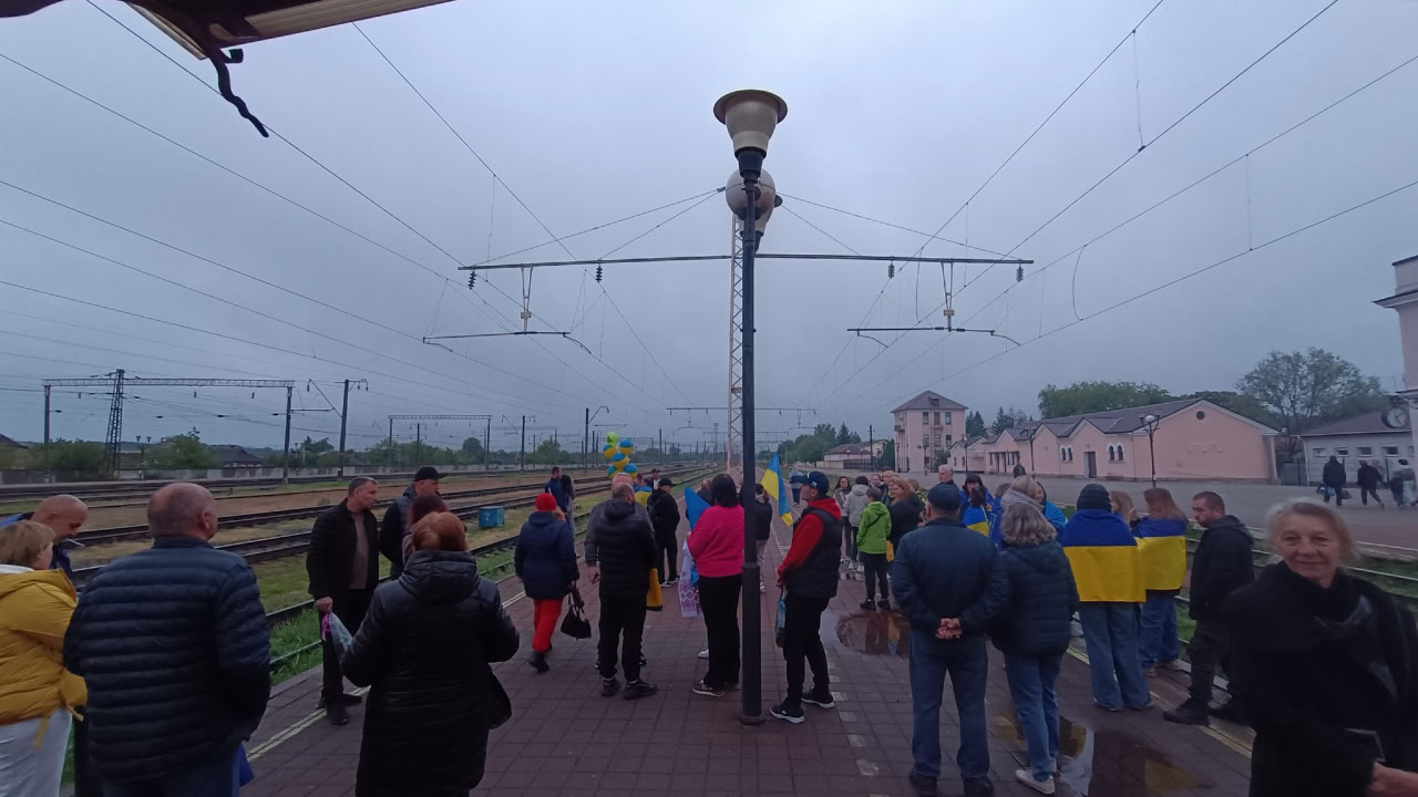 У Знам'янці зустріли звільненого з полону військового Валентина Маринича