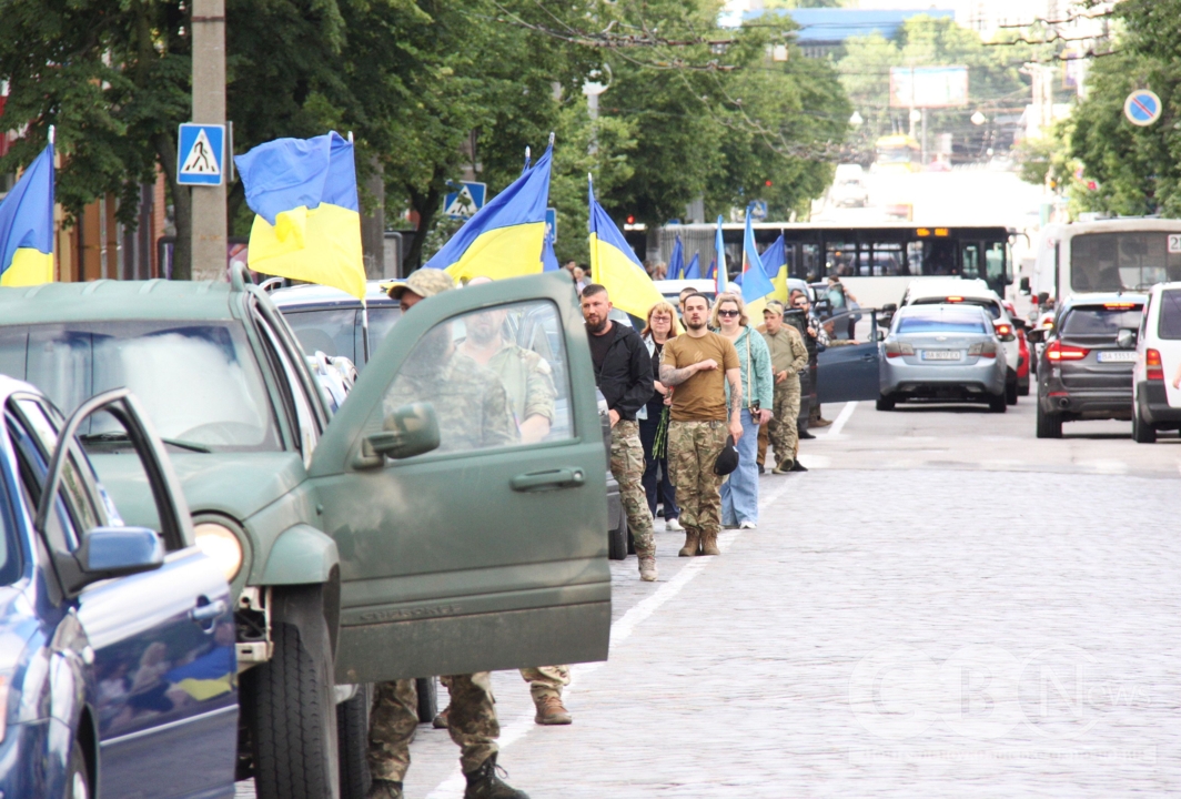 У Кропивницькому в останню путь провели загиблого на Харківщині майора Сергія Мигалатія.