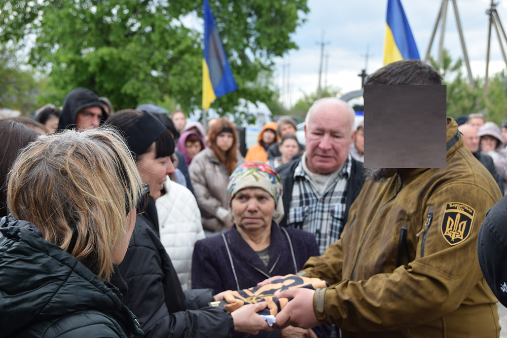 Із загиблим військовослужбовцем Олександром Смірновим попрощалися у Петрівській громаді