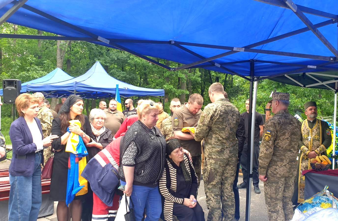 У Кропивницькому в останню путь провели загиблого на Харківщині майора Сергія Мигалатія.