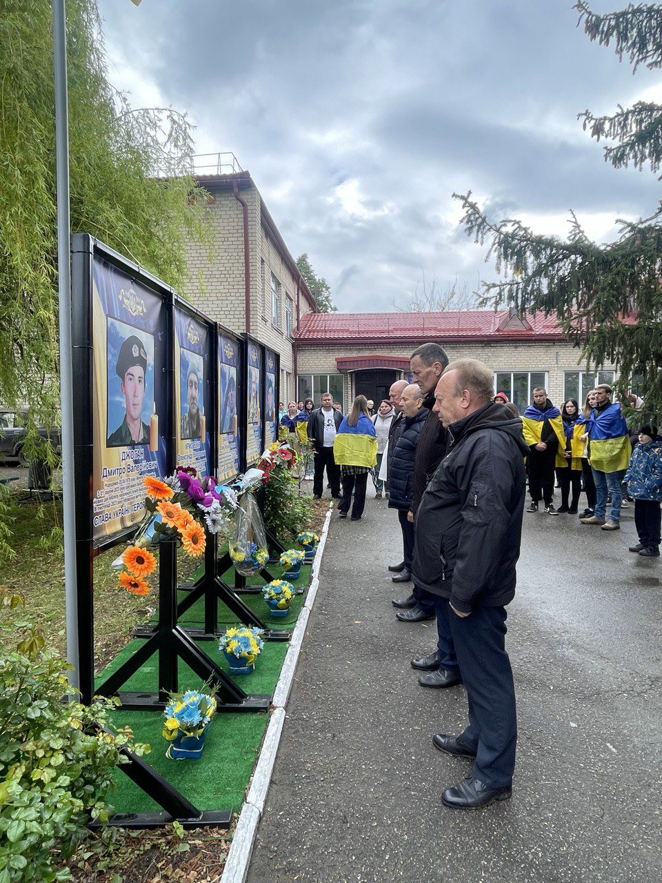 В урочищі Чорний Ворон вшанували героїв Холодного Яру
