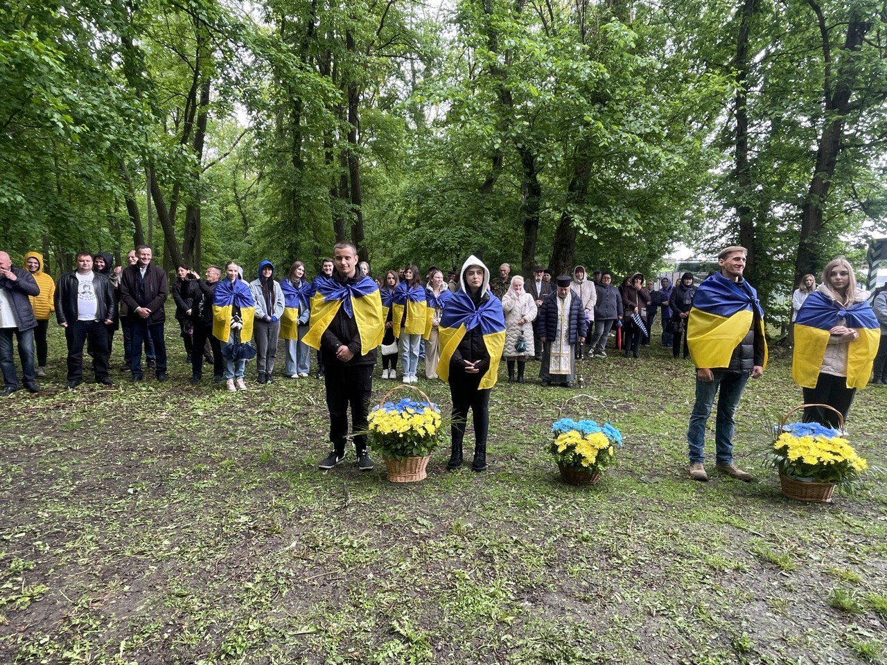 В урочищі Чорний Ворон вшанували героїв Холодного Яру