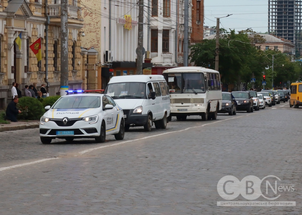 Із трьома військовими попрощалися у Кропивницькому