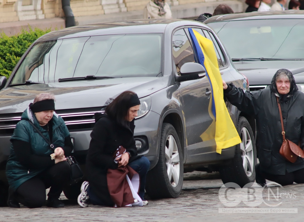 Із трьома військовими попрощалися у Кропивницькому