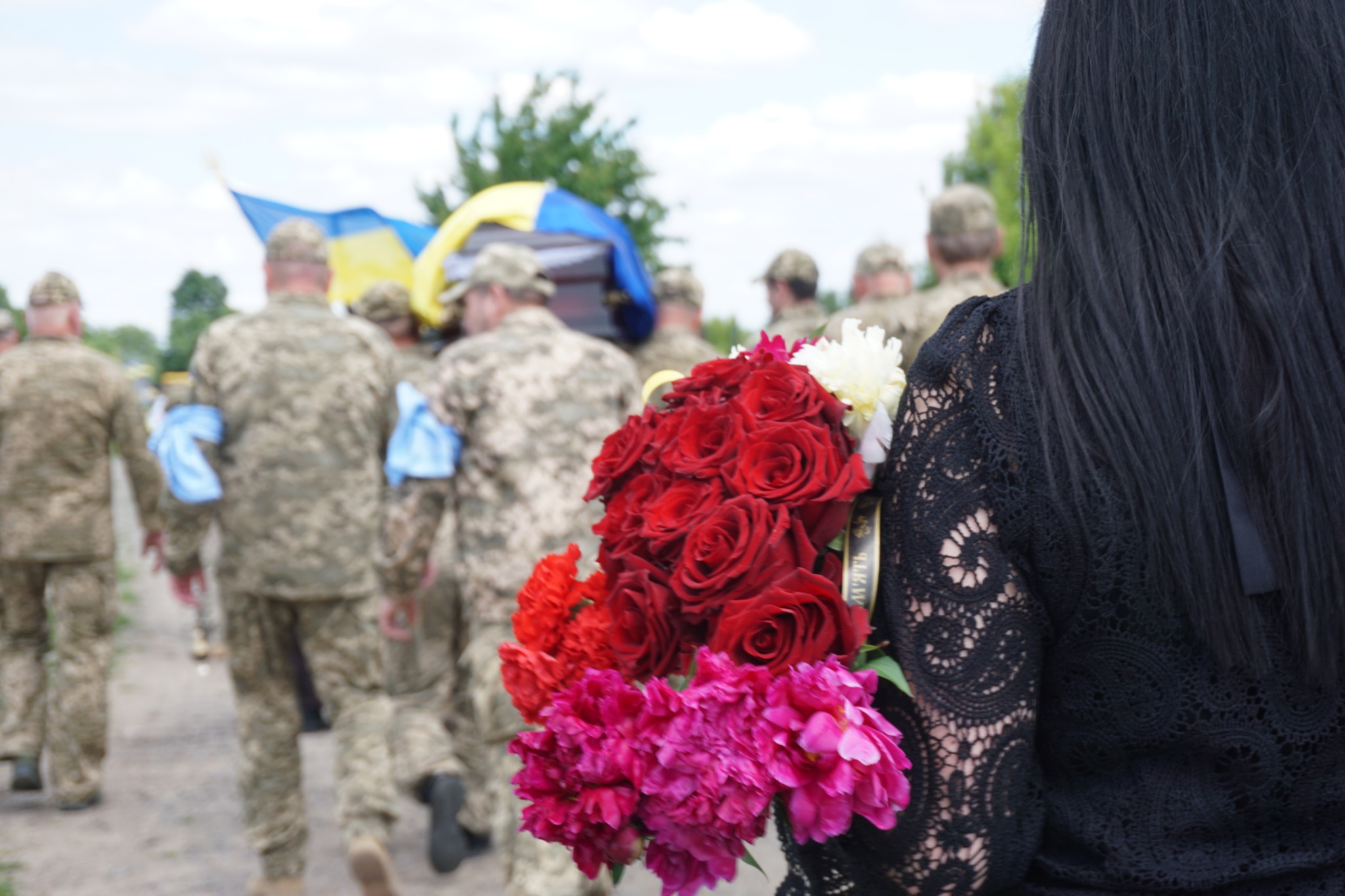 В останню путь провели бійця з Гайворонської громади