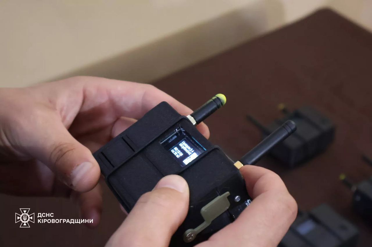 Від міжнародних благодійних організацій підрозділи ДСНС Кіровоградщини отримали детектори дронів.