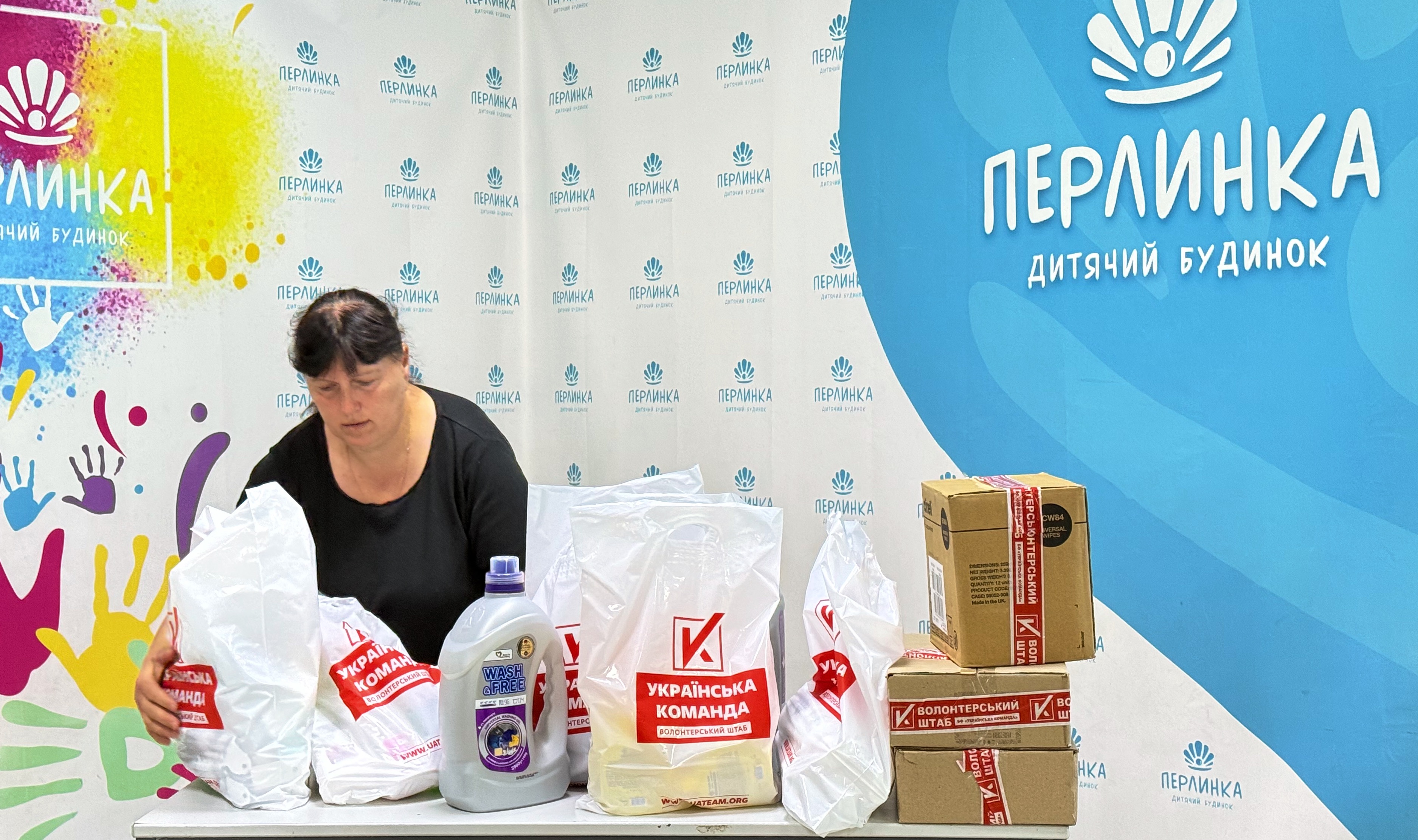 Волонтери «Української команди» придбали та передали засоби особистої гігієни у дитячий будинок «Перлинка»