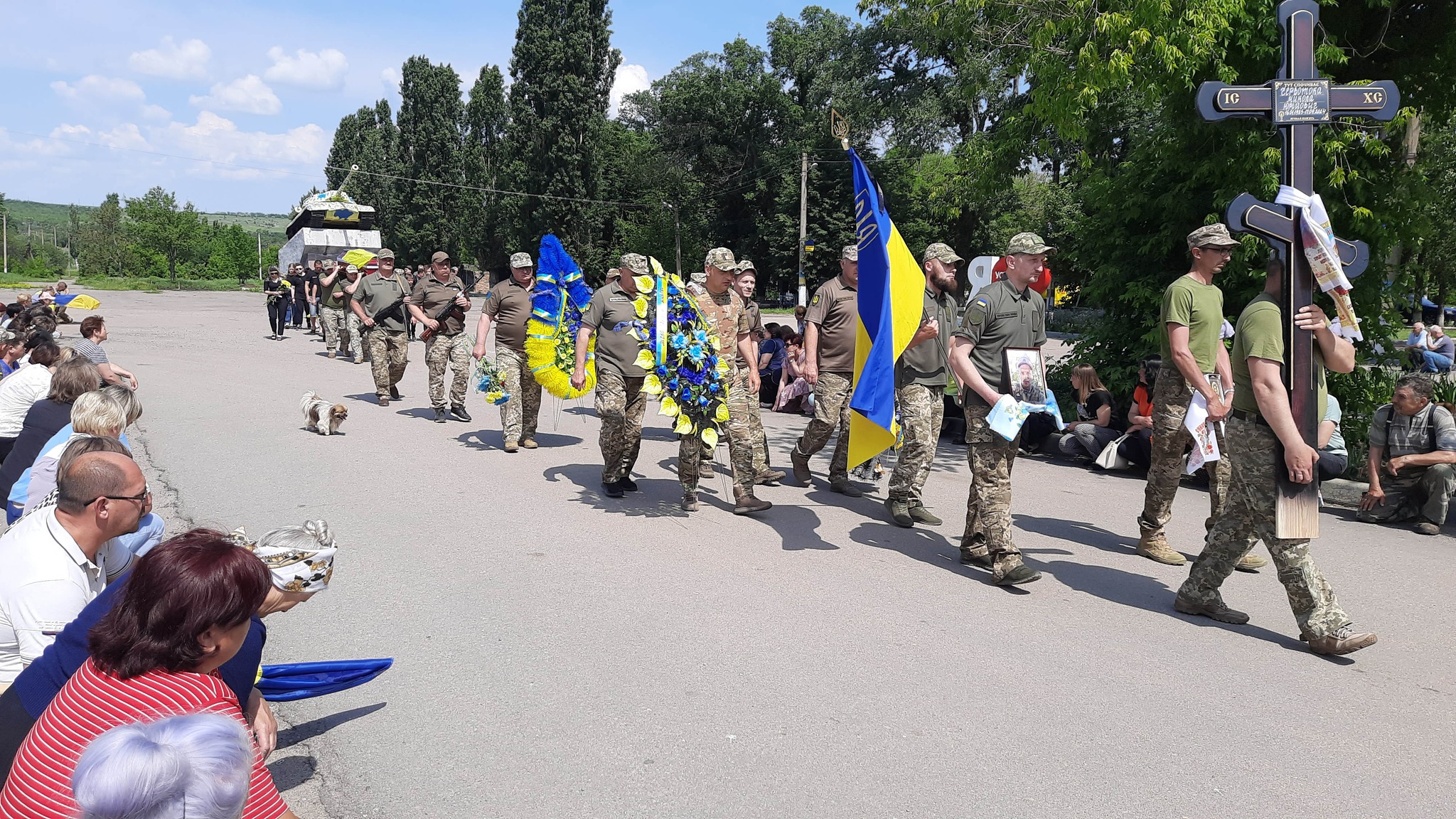 В Устинівській громаді в останню путь провели загиблого військового Миколу Червотоку.