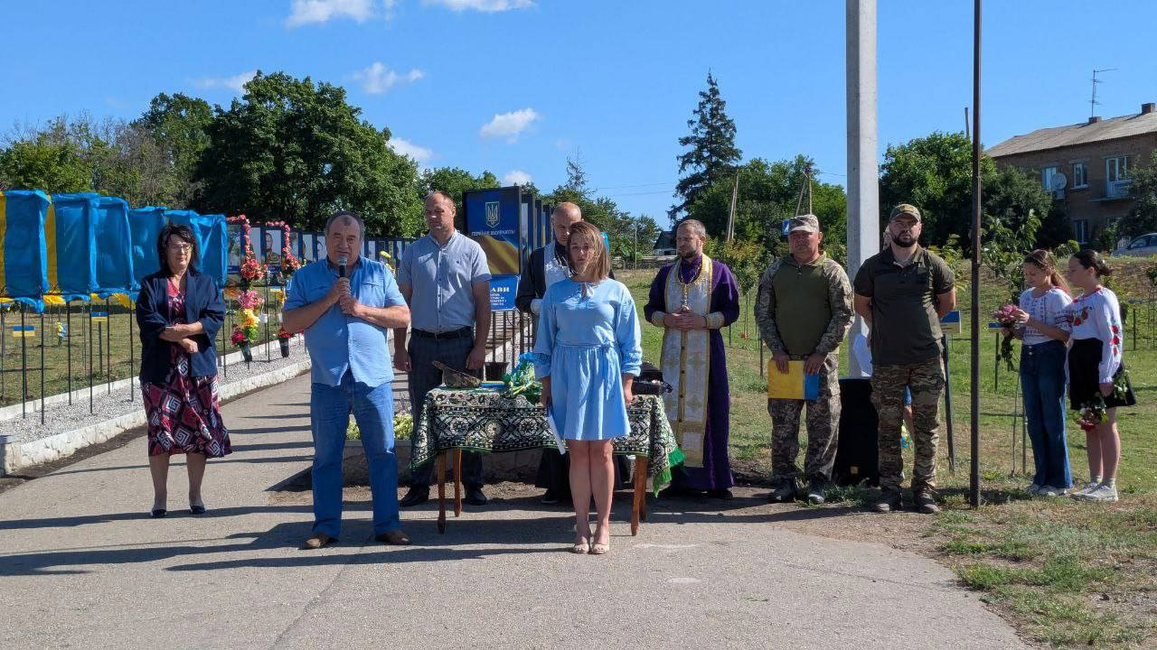 Меморіальні дошки 13 загиблим військовим встановили у Кетрисанівській громаді