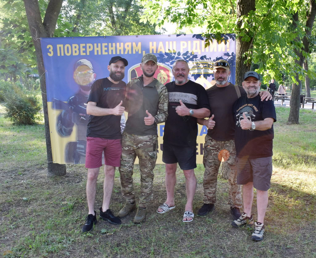 З полону зустріли військослужбовця Ярослава Щербака у Кропивницькому