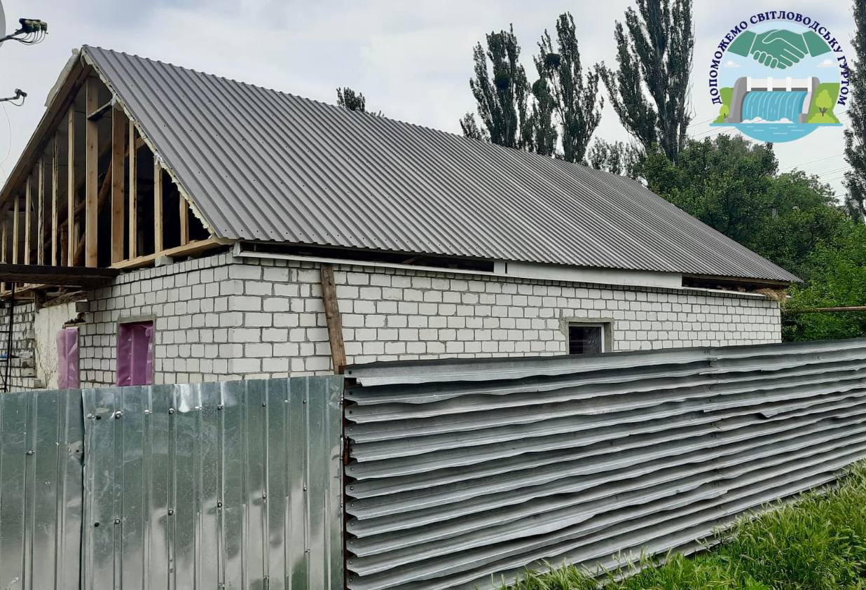 Громади області допомагають відновлювати Світловодськ після обстрілів